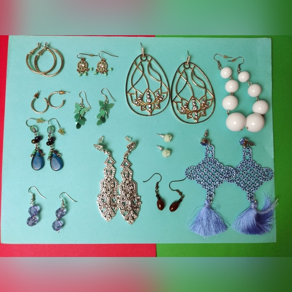 Earrings Assortment Bundle Of 12 - Picture 1 of 3